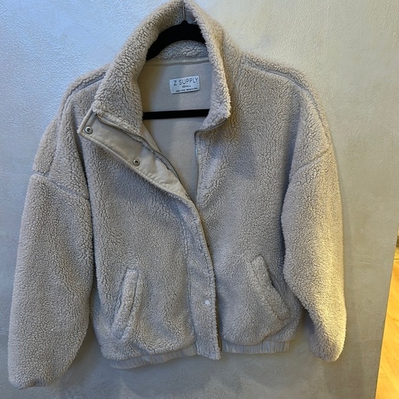 Z Supply Jackets & Blazers - EUC Z Supply Soft Sherpa Jacket in Cream size XS